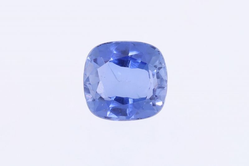 652003 Natural Iolite (neeli) 8 Carat Weight Origin India