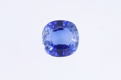 652014 Natural Iolite (neeli) 6.5 Carat Weight Origin India