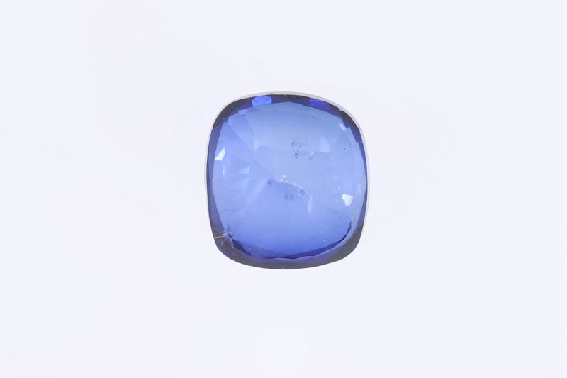 652015 Natural Iolite (neeli) 6.5 Carat Weight Origin India