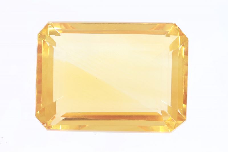 382002 Citrine/Golden Topaz (Sunehla)- 22.35 Carat Weight - Origin India