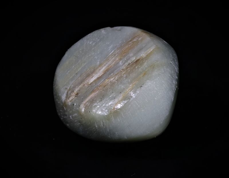 822040 Cats Eye stone (Lehsunia) - 4.00 Carat Weight - Origin India