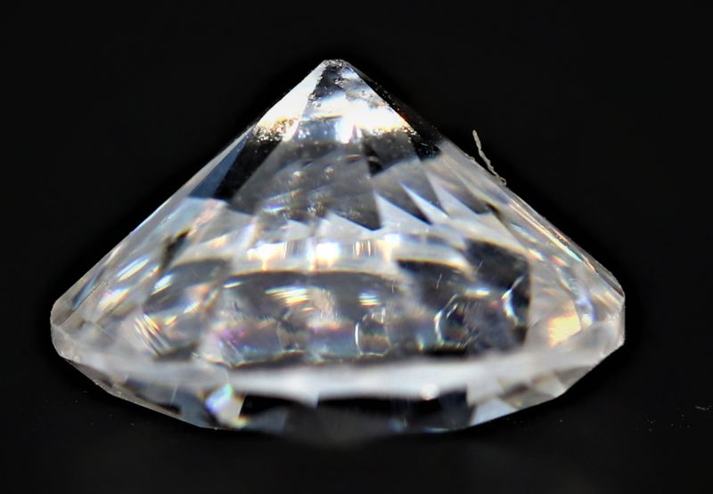 031736 Natural American Diamond Gemstone (White Zircon) - 4.80 Carat Weight - Origin USA