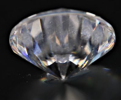 031737 Natural American Diamond Gemstone (White Zircon) - 4.60 Carat Weight - Origin USA