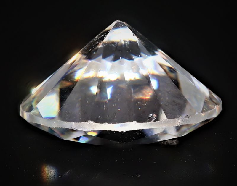 031751 Natural American Diamond Gemstone (White Zircon) - 4.60 Carat Weight - Origin USA