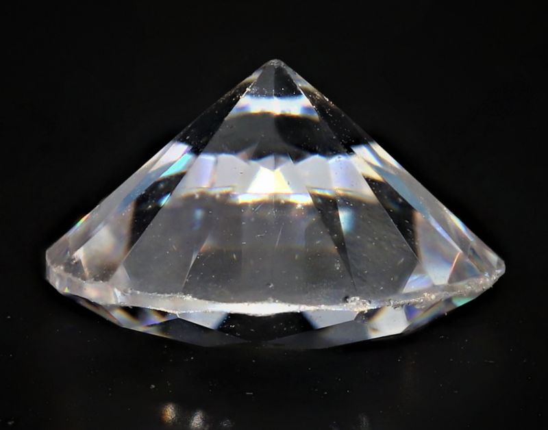031757 Natural American Diamond Gemstone (White Zircon) - 6.20 Carat Weight - Origin USA