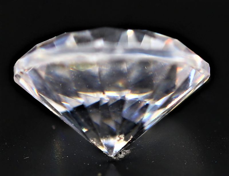 031759 Natural American Diamond Gemstone (White Zircon) - 4.95 Carat Weight - Origin USA