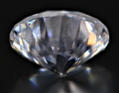 031761 Natural American Diamond Gemstone (White Zircon) - 5.55 Carat Weight - Origin USA