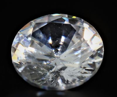 031762 Natural American Diamond Gemstone (White Zircon) - 4.55 Carat Weight - Origin USA