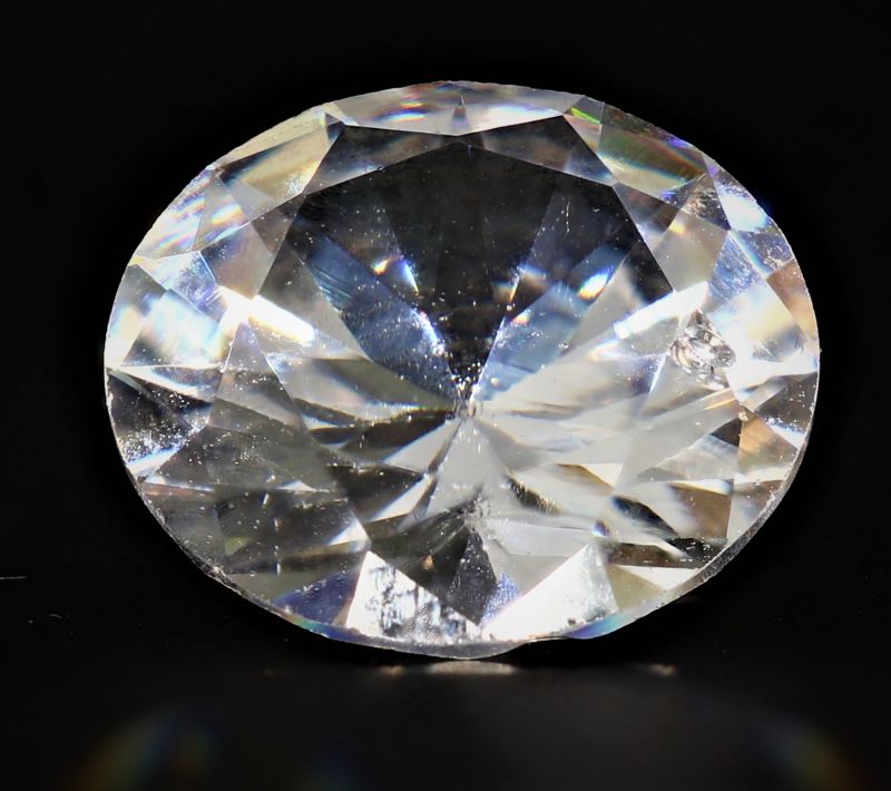 031763 Natural American Diamond Gemstone (White Zircon) - 4.55 Carat Weight - Origin USA