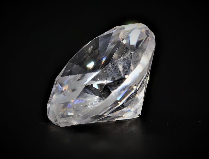 872008 Natural American Diamond Gemstone (White Zircon) - 11.00 Carat Weight - Origin USA