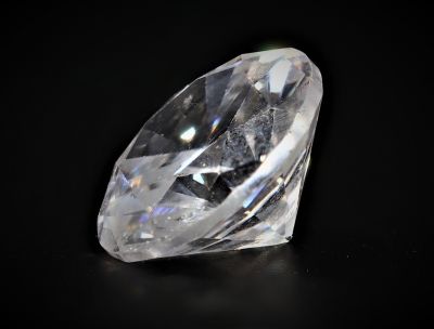 872008 Natural American Diamond Gemstone (White Zircon) - 11.00 Carat Weight - Origin USA