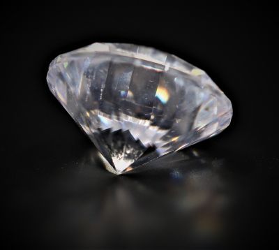 872009 Natural American Diamond Gemstone (White Zircon) - 11.00 Carat Weight - Origin USA
