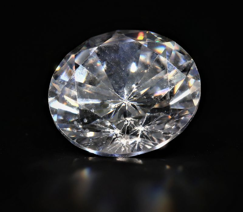 872011 Natural American Diamond Gemstone (White Zircon) - 11.50 Carat Weight - Origin USA
