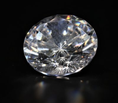 872011 Natural American Diamond Gemstone (White Zircon) - 11.50 Carat Weight - Origin USA