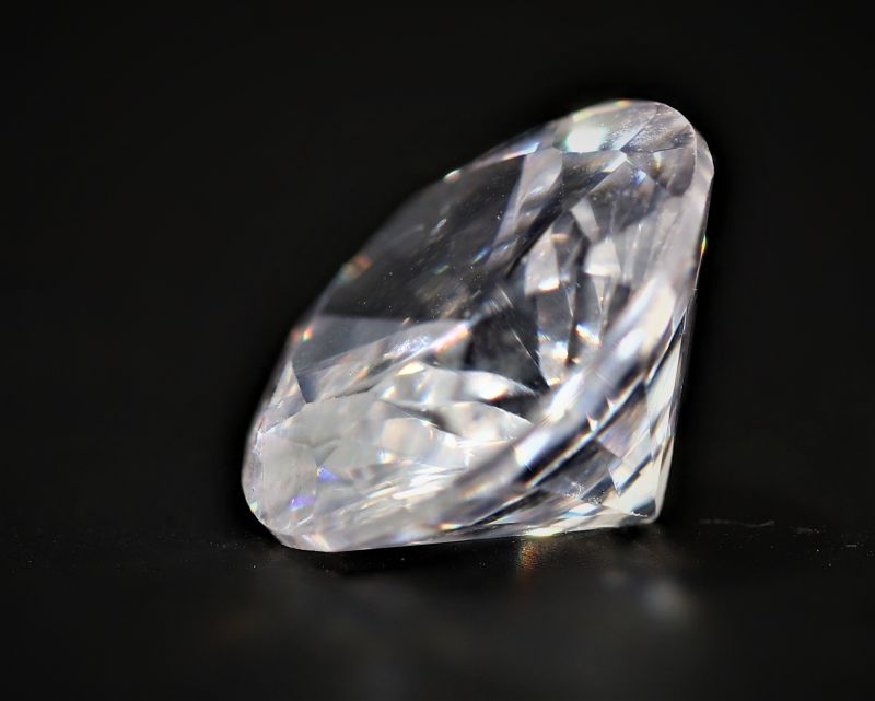 872012 Natural American Diamond Gemstone (White Zircon) - 14.00 Carat Weight - Origin USA