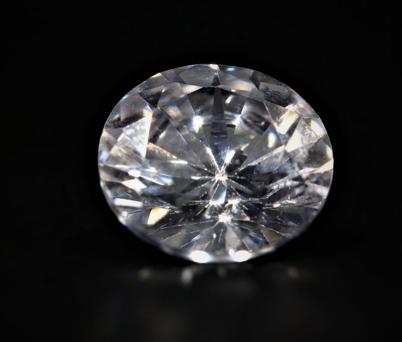 872012 Natural American Diamond Gemstone (White Zircon) - 14.00 Carat Weight - Origin USA