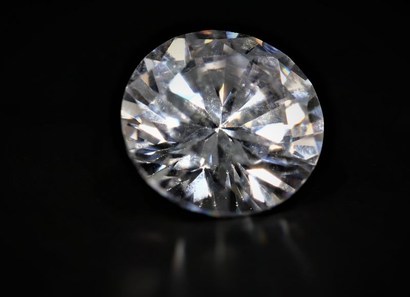 872013 Natural American Diamond Gemstone (White Zircon) - 13.50 Carat Weight - Origin USA