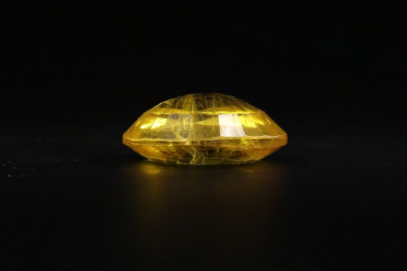 Yellow Sapphire Gemstone  Pukhraj Stone  5.00 Carat Weight  Origin Thailand 722005