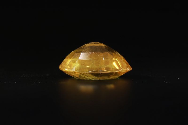 Yellow Sapphire Gemstone  Pukhraj Ratan  5.00 Carat Weight  Origin Thailand 722013