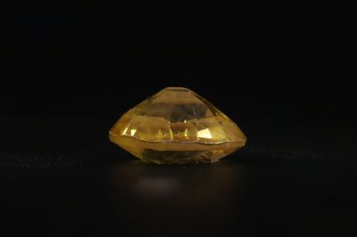 Yellow Sapphire Gemstone  Pukhraj Ratan  9.00 Carat Weight  Origin Thailand 742014