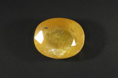 Yellow Sapphire Gemstone  Pukhraj Ratan  9.50 Carat Weight  Origin Thailand 742002