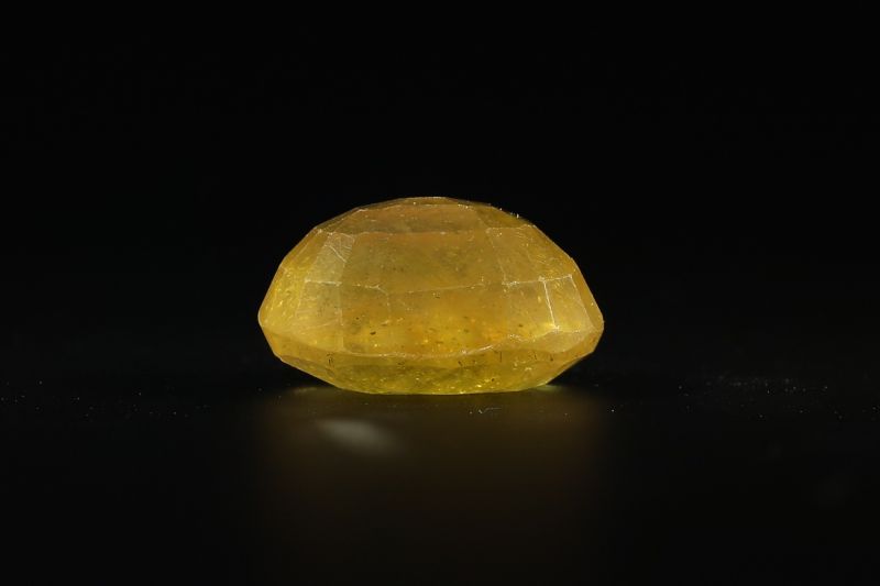 Yellow Sapphire Gemstone  Pukhraj Ratan 7.00 Carat Weight  Origin Thailand 742003
