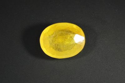 Yellow Sapphire Gemstone  Pukhraj Ratan 5.25 Carat Weight  Origin Thailand 742011