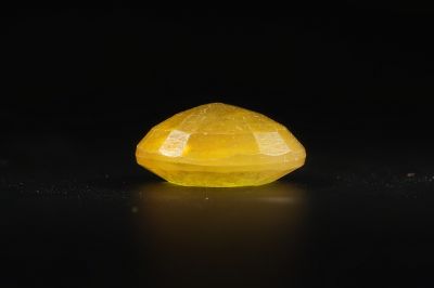Yellow Sapphire Gemstone  Pukhraj Ratan  5.50 Carat Weight  Origin Thailand 742012