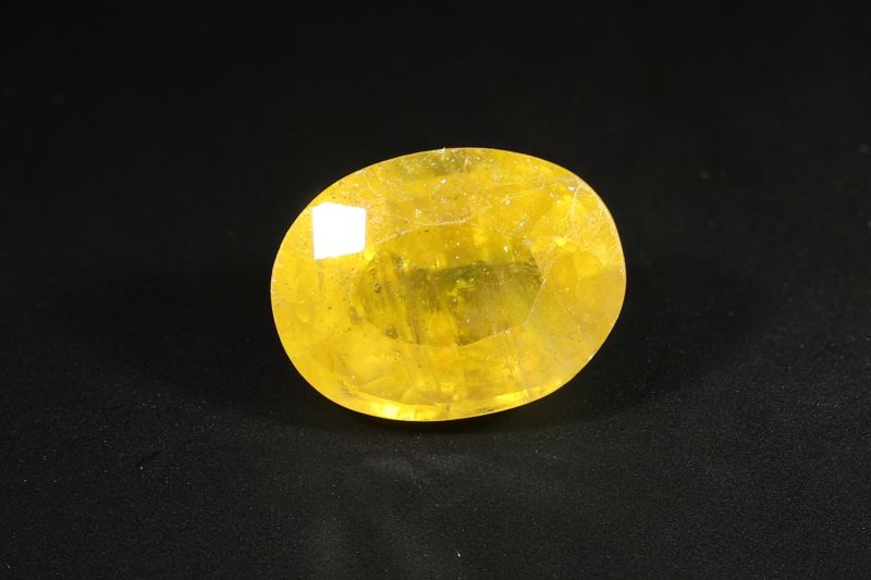 Yellow Sapphire Gemstone  Pukhraj Ratan  6.00 Carat Weight  Origin Thailand 742013