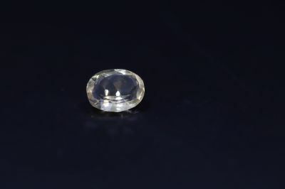 251703 Golden Topaz stone (Citrine/Sunehla) - 4.25 Carat Weight - Origin India