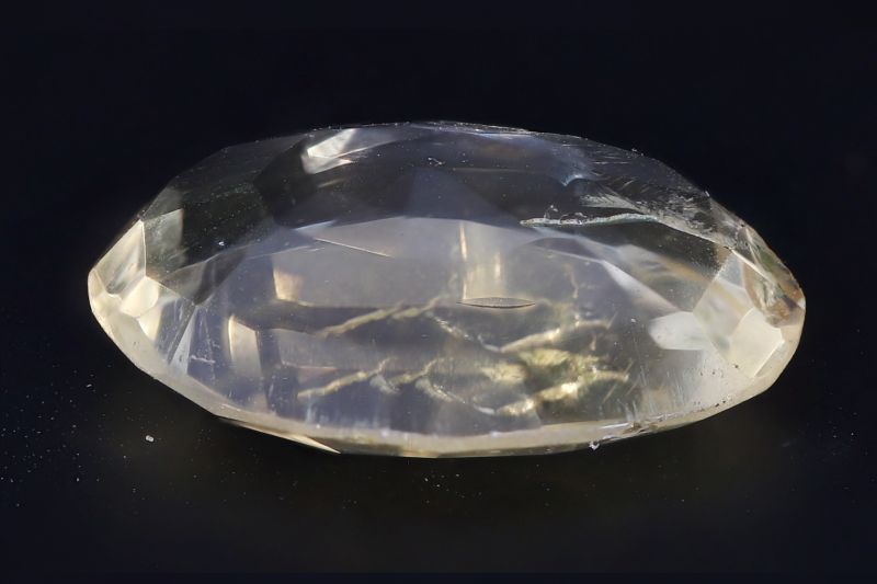 251701 Golden Topaz stone (Citrine/Sunehla) - 4.60 Carat Weight - Origin India