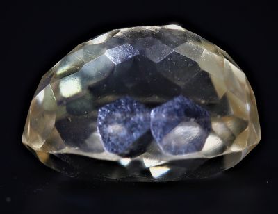 251704 Golden Topaz stone (Citrine/Sunehla) - 5.35 Carat Weight - Origin India