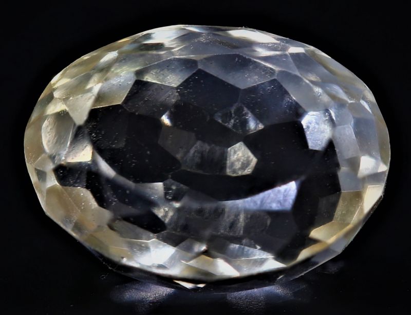 251704 Golden Topaz stone (Citrine/Sunehla) - 5.35 Carat Weight - Origin India