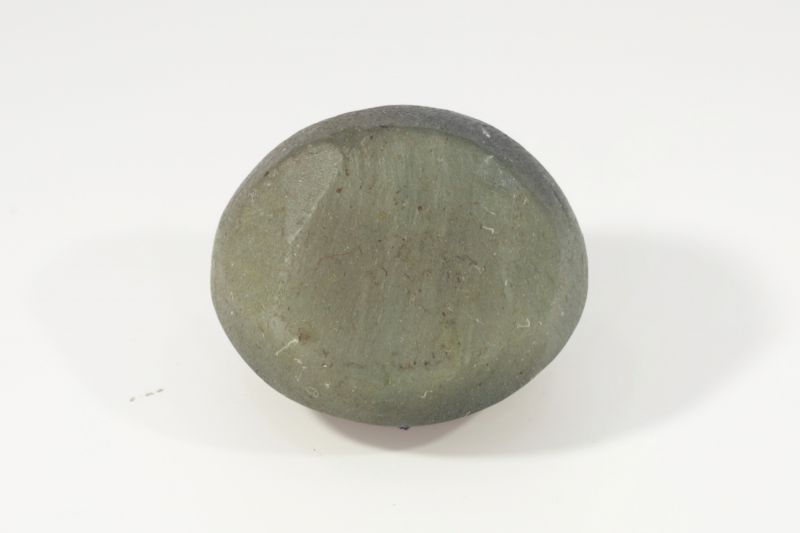 822001 Natural Cats Eye Gemstone (Lehsunia) - 11.50 Carat Weight - Origin India