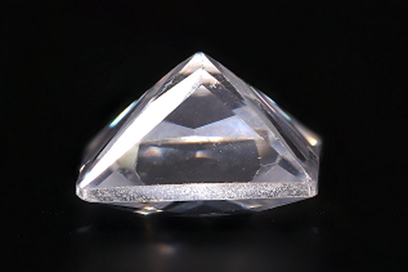 882001 Original American Diamond Gemstone (White Zircon) -20.00 Carat Weight - Origin USA