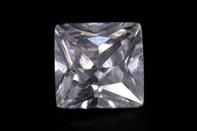 882002 Original American Diamond Gemstone (White Zircon) - 21.50 Carat Weight - Origin USA