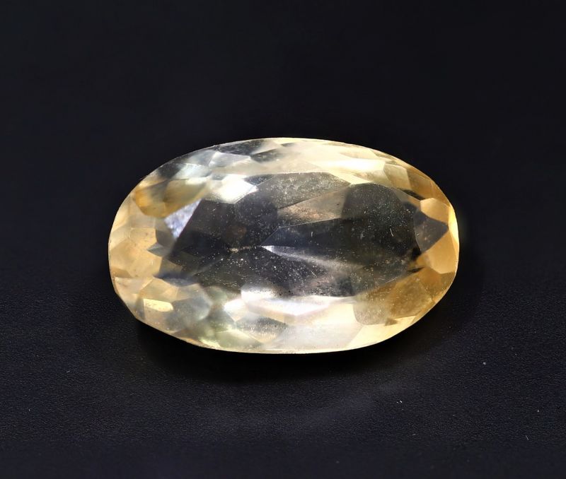 251716 Golden Topaz stone (Citrine/Sunehla) - 6.05 Carat Weight - Origin India