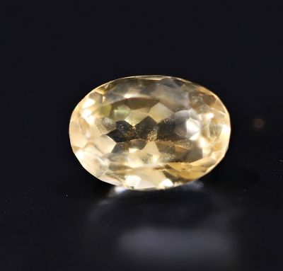 251741 Natural Golden Topaz stone (Citrine/Sunehla) - 3.35 Carat Weight - Origin India