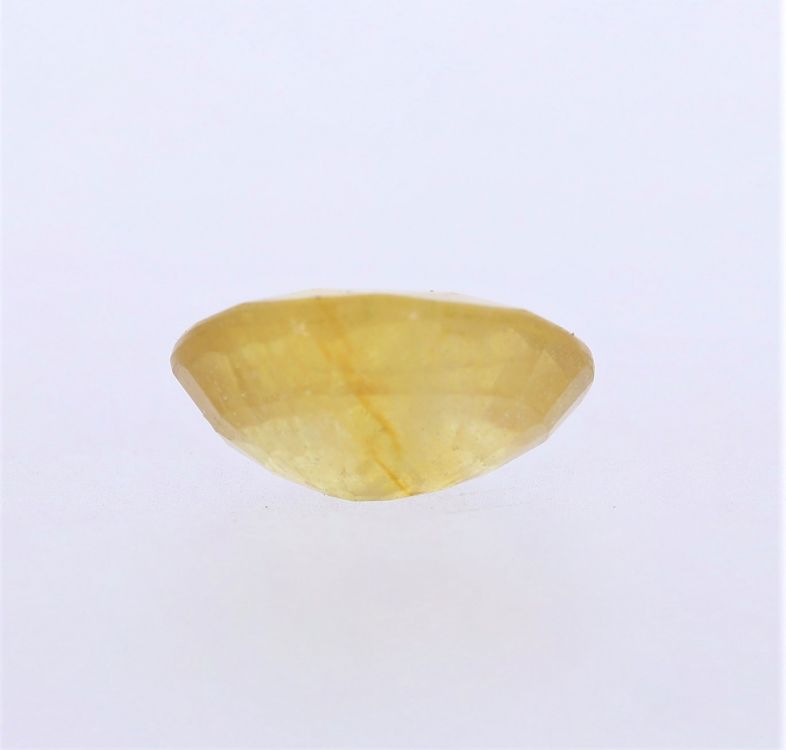 Yellow Sapphire stone  Pukhraj Ratan  4.05 Carat Weight  Origin Sri Lanka 131722