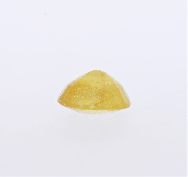 Natural Yellow Sapphire Gemstone  Pukhraj Ratan  4.4 Carat Weight  Origin Sri Lanka 131737