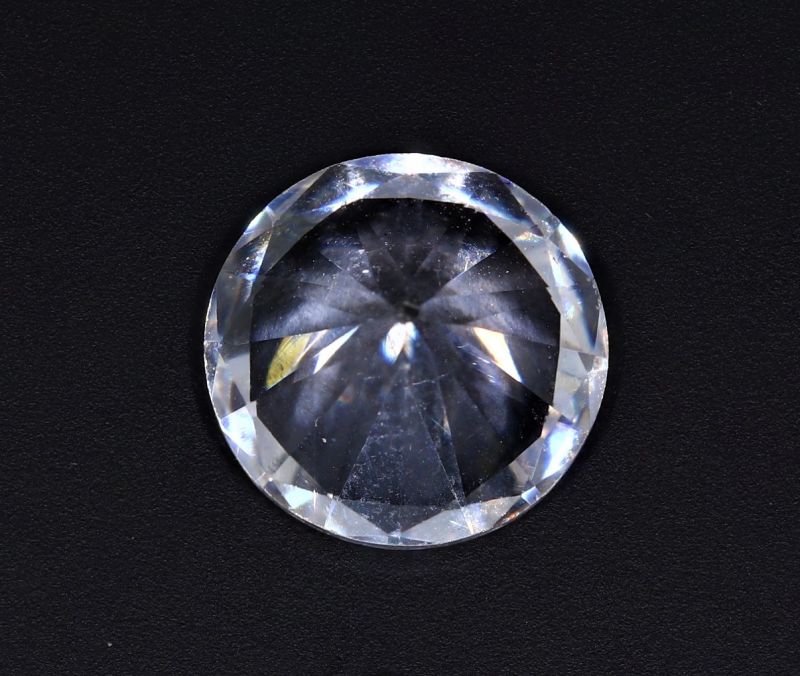 031745 Natural American Diamond Gemstone (White Zircon) - 4.65 Carat Weight - Origin USA