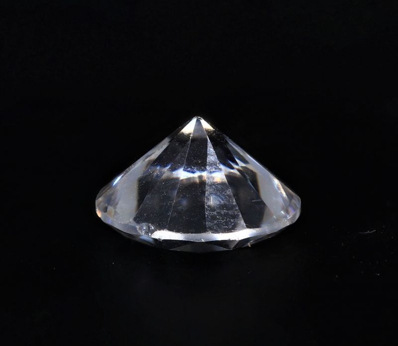 031747 Natural American Diamond Gemstone (White Zircon) - 4.55 Carat Weight - Origin USA