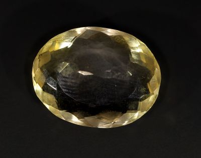 392005 Golden Topaz stone (Citrine/Sunehla) - 15.00 Carat Weight - Origin India