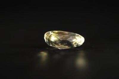 392007 Original Golden Topaz stone (Citrine/Sunehla) - 11.25 Carat Weight - Origin India