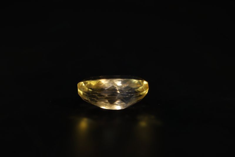 392008 Original Golden Topaz stone (Citrine/Sunehla) - 13.00 Carat Weight - Origin India