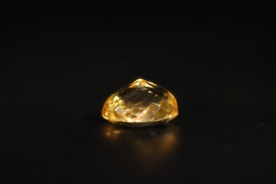 392015 Original Golden Topaz stone (Citrine/Sunehla) - 13.0 Carat Weight - Origin India