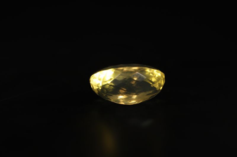 392016 Original Golden Topaz stone (Citrine/Sunehla) - 13.50 Carat Weight - Origin India