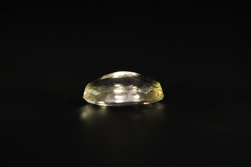 392020 Original Golden Topaz stone (Citrine/Sunehla) - 9.50 Carat Weight - Origin India
