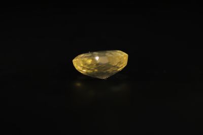 392022 Original Golden Topaz stone (Citrine/Sunehla) - 12.00 Carat Weight - Origin India