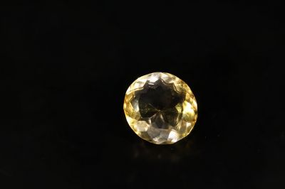 392025 Original Golden Topaz stone (Citrine/Sunehla) - 13.50 Carat Weight - Origin India